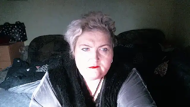 Snapshot of Lana555 chatting on 10/23/25, 11:24 Lana555 online show from 10/23/25, 11:24