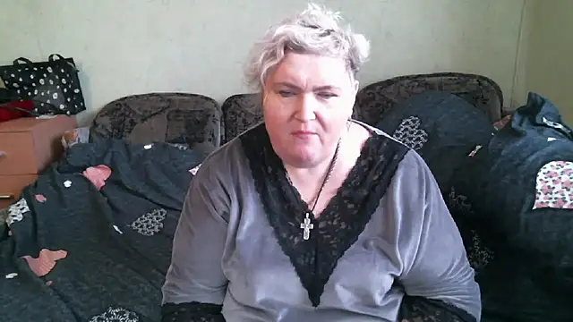 Snapshot of Lana555 chatting on 10/24/25, 12:01 Lana555 online show from 10/24/25, 12:01