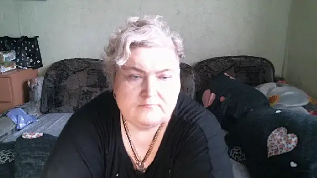 Snapshot of Lana555 chatting on 11/11/25, 10:48 Lana555 online show from 11/11/25, 10:48