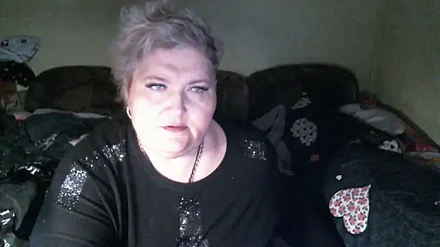 Snapshot of Lana555 chatting on 11/16/25, 10:04 Lana555 online show from 11/16/25, 10:04