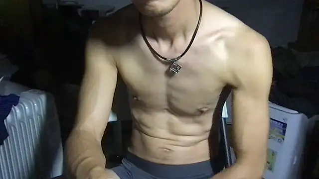 Snapshot of winds1069 chatting on 09/18/25, 04:42 winds1069 online show from 09/18/25, 04:42