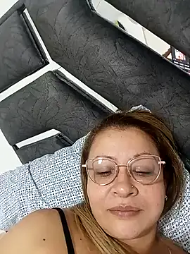 Snapshot of Asuna_yuuky chatting on 09/23/25, 11:35 Asuna yuuky online show from 09/23/25, 11:35