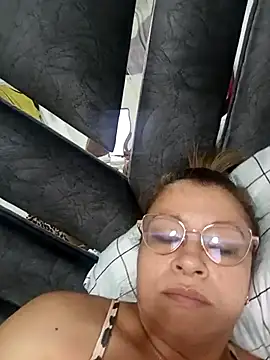 Snapshot of Asuna_yuuky chatting on 09/29/25, 11:37 Asuna yuuky online show from 09/29/25, 11:37