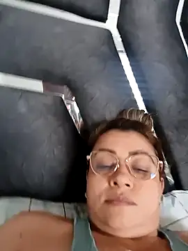 Snapshot of Asuna_yuuky chatting on 10/18/25, 11:33 Asuna yuuky online show from 10/18/25, 11:33