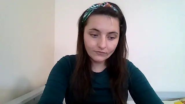 Snapshot of DInaraXRose chatting on 11/06/25, 11:11 DInaraXRose online show from 11/06/25, 11:11