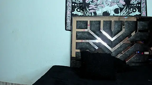 Dark Moon 21 online show from 10/24/25, 08:05