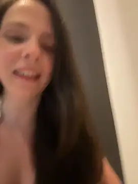 Snapshot of Lady_LauraRose chatting on 11/26/25, 05:14 Lady LauraRose online show from 11/26/25, 05:14