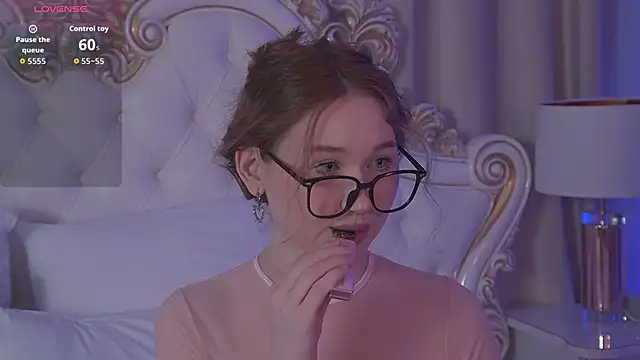 NancySmitts online show from 09/26/25, 04:00