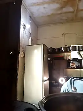 Snapshot of RFeltomWhitJ chatting on 10/30/25, 01:45 RFeltomWhitJ online show from 10/30/25, 01:45