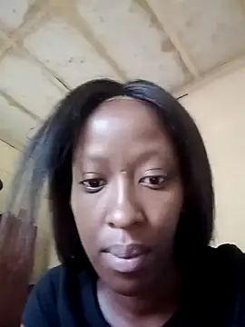 Snapshot of RFeltomWhitJ chatting on 12/03/25, 06:32 RFeltomWhitJ online show from 12/03/25, 06:32