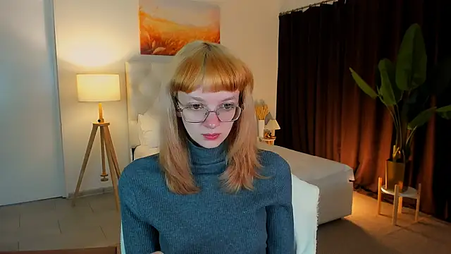 MollyJiggles online show from 10/04/25, 12:36