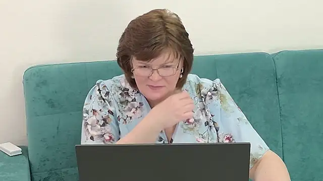 Snapshot of Sandra_Sunrise chatting on 10/06/25, 11:18 Sandra Sunrise online show from 10/06/25, 11:18