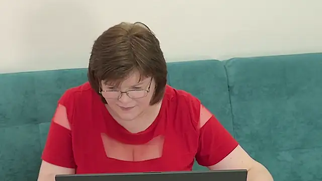 Snapshot of Sandra_Sunrise chatting on 10/19/25, 09:10 Sandra Sunrise online show from 10/19/25, 09:10