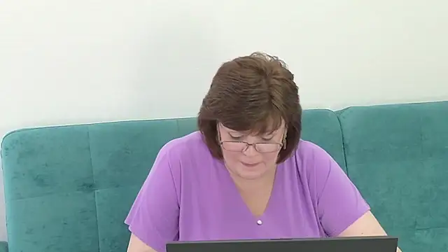 Snapshot of Sandra_Sunrise chatting on 11/15/25, 08:33 Sandra Sunrise online show from 11/15/25, 08:33