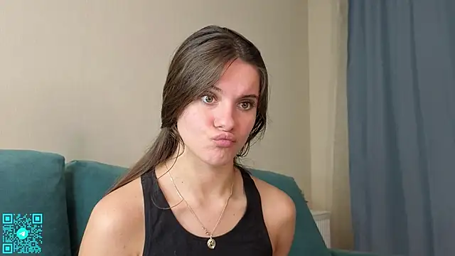 chloemilka online show from 09/19/25, 05:46