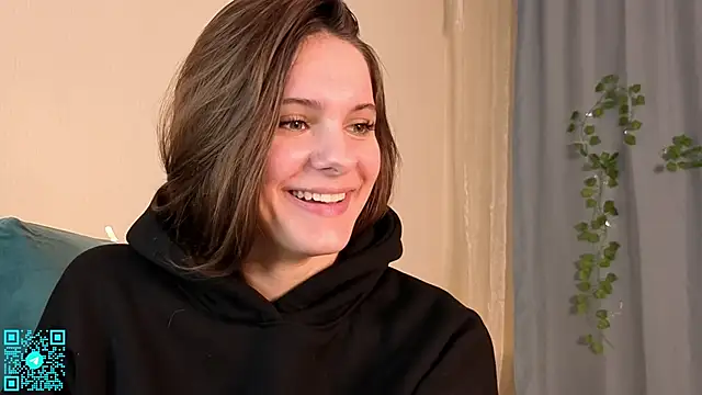 chloemilka online show from 10/17/25, 07:49