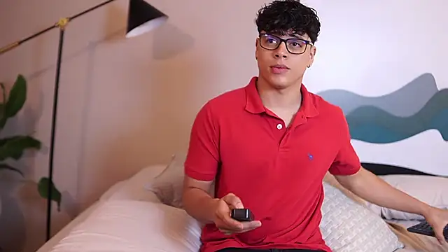 Ethan occonor online show from 10/06/25, 12:13