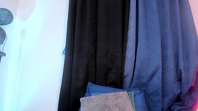 Maitte love online show from 11/21/25, 10:52