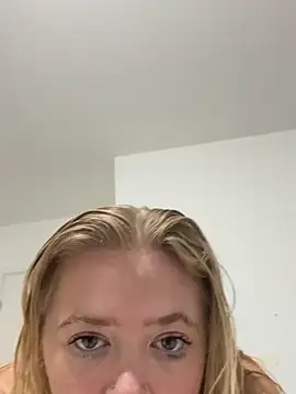 KaylaTrudi online show from 11/06/25, 09:26