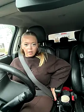 KaylaTrudi online show from 11/14/25, 10:58