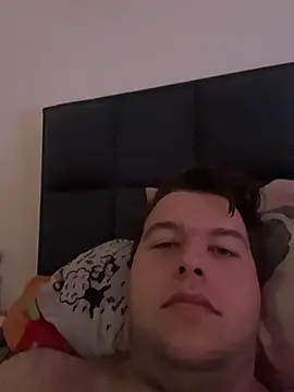 Snapshot of Lars2306 chatting on 10/30/25, 10:38 Lars2306 online show from 10/30/25, 10:38