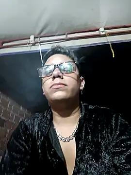 Snapshot of DavilANDkevin2 chatting on 10/23/25, 03:50 DavilANDkevin2 online show from 10/23/25, 03:50