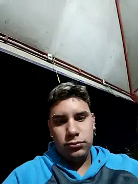 Snapshot of DavilANDkevin2 chatting on 10/25/25, 11:21 DavilANDkevin2 online show from 10/25/25, 11:21