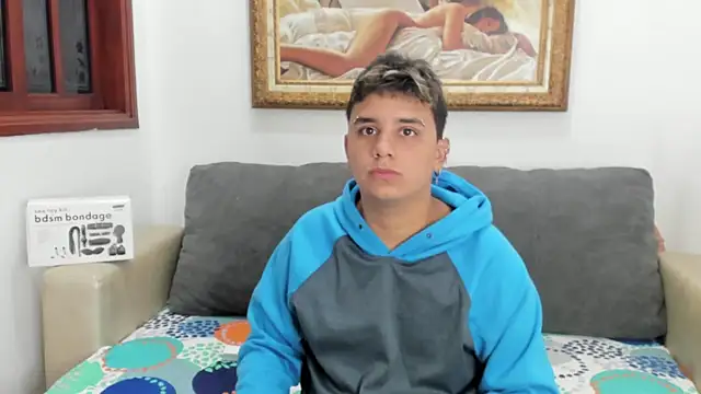 Snapshot of DavilANDkevin2 chatting on 11/06/25, 02:12 DavilANDkevin2 online show from 11/06/25, 02:12