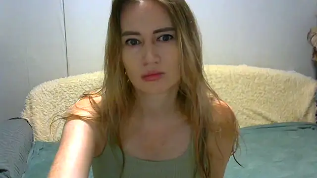 JessFoxxx online show from 09/17/25, 03:30