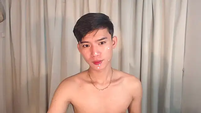 Snapshot of asian_dai chatting on 09/15/25, 10:54 asian dai online show from 09/15/25, 10:54