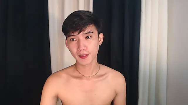 Snapshot of asian_dai chatting on 10/01/25, 10:21 asian dai online show from 10/01/25, 10:21