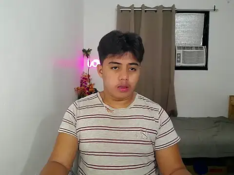 Hugecock2hundle intown online show from 11/07/25, 02:17