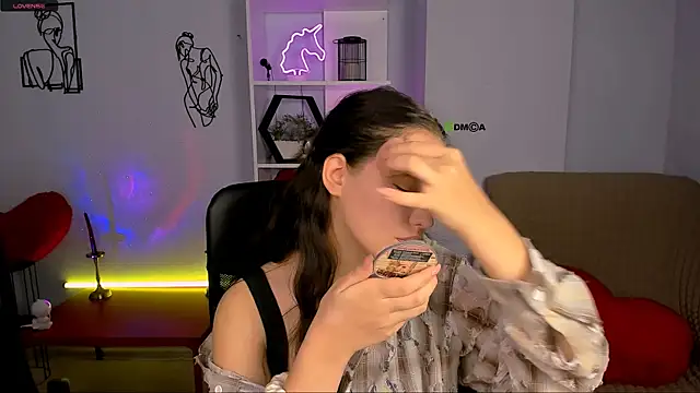 miki-niki online show from 11/11/25, 06:46