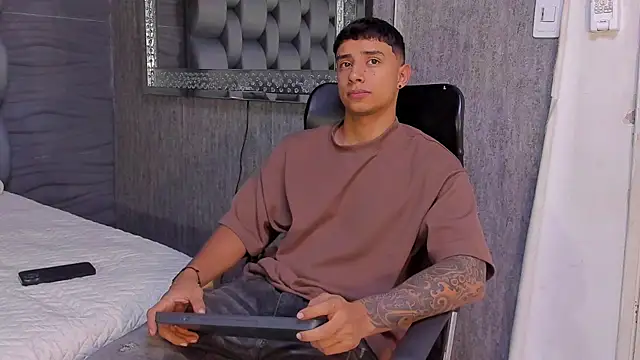 jaze bradley online show from 11/13/25, 11:31