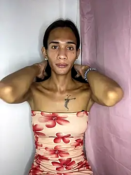 Snapshot of kate_69x chatting on 11/13/25, 05:06 kate 69x online show from 11/13/25, 05:06