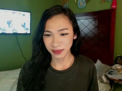 Annaloula online show from 10/14/25, 02:07