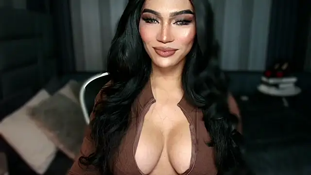 Snapshot of Huntress_xxx chatting on 11/29/25, 12:57 Huntress xxx online show from 11/29/25, 12:57