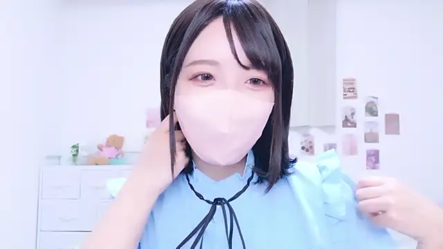 Snapshot of Anzu_xx chatting on 09/29/25, 05:40 Anzu xx online show from 09/29/25, 05:40