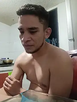 Andreshot911 online show from 10/25/25, 04:42