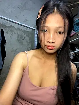 vyvy777 online show from 09/23/25, 12:35