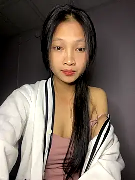 vyvy777 online show from 11/01/25, 04:31