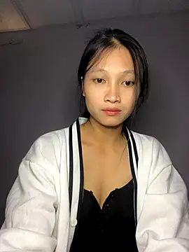 vyvy777 online show from 11/02/25, 06:49