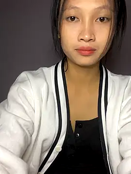 vyvy777 online show from 11/03/25, 01:51