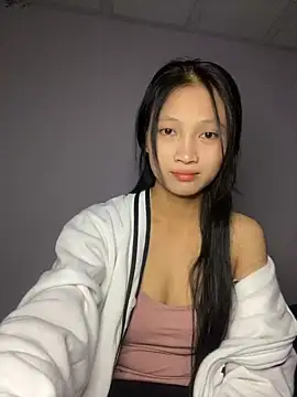 vyvy777 online show from 11/06/25, 02:45