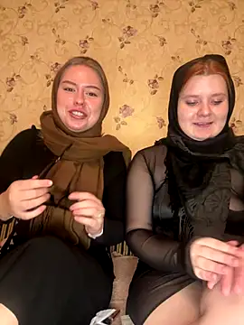 Snapshot of Tomyris_yuki chatting on 10/27/25, 11:52 Tomyris yuki online show from 10/27/25, 11:52