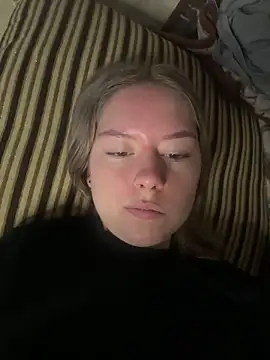 Snapshot of Tomyris_yuki chatting on 11/10/25, 06:12 Tomyris yuki online show from 11/10/25, 06:12