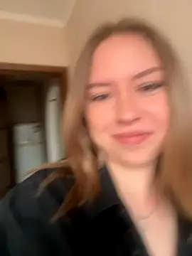 Snapshot of Tomyris_yuki chatting on 11/29/25, 11:24 Tomyris yuki online show from 11/29/25, 11:24