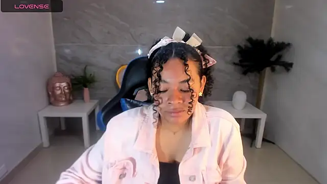 risada temptation s online show from 10/10/25, 07:46