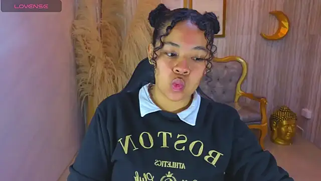 risada temptation s online show from 10/25/25, 03:14