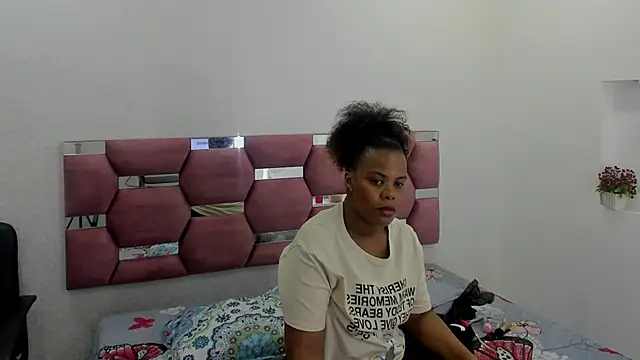 MiiaSmith   online show from 10/08/25, 08:28